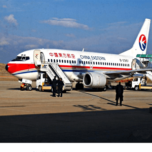 哈尔滨航空货运航空快运业稳步发展的原因是什么？
